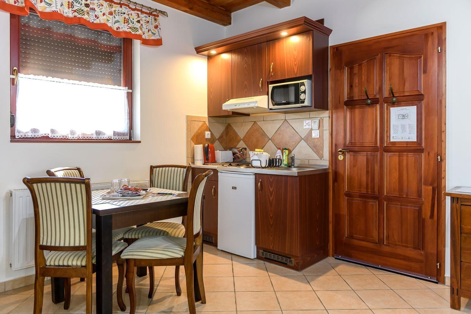 Cherry Apartmanhaz Sárvár 外观 照片
