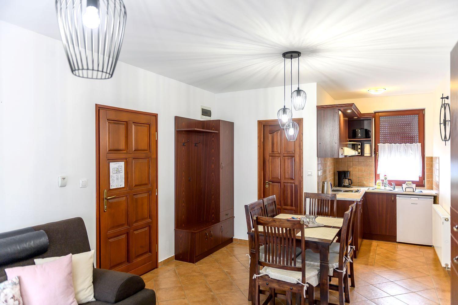Cherry Apartmanhaz Sárvár 外观 照片